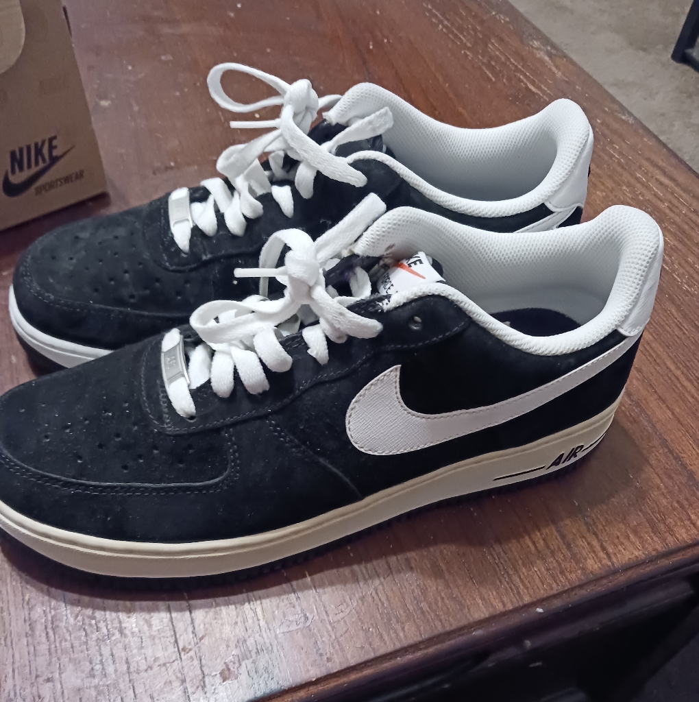 Nike Air Force 1 Black